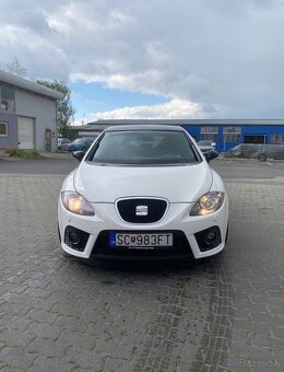 SEAT Leon 2.0 TSI Cupra 177 kW - 3