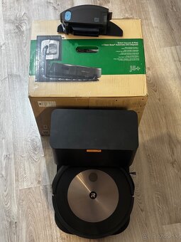 iRobot Roomba combo j5+ - 3