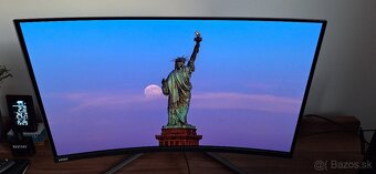 Monitor 31,5″ MSI MAG 321CUP QD-OLED čierny 4k 3840 × 2160 - 3