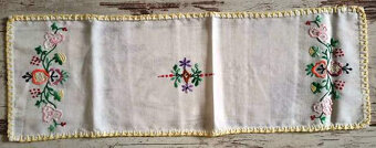 Retro vyšívané obrusy - 3