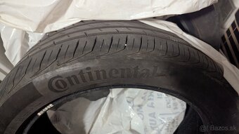 Continental 235/45 R18 94V - 3