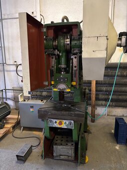 Excentrický lis LENP 40A - 3