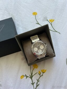 Guess hodinky - 3