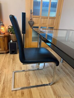 Jedálenský stôl so stoličkami - 3