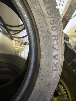 Predám zimné pneu Barum 215/50 R17 - 3