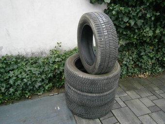 Predám 4x celoročné pneu Kleber 215/60 R17 96HXL - 3