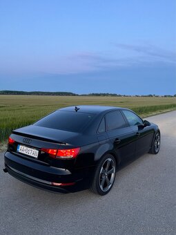Audi A4 sedan - 3