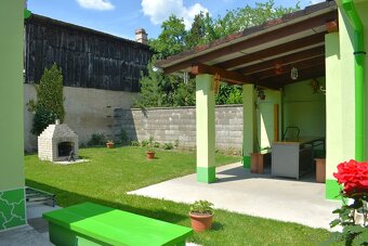 PRIESTRANNÝ A ZREKONŠTRUOVANÝ 6-IZBOVÝ DOM V CENTRE MESTA, P - 3