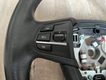 BMW F10 LCI Volant - 3