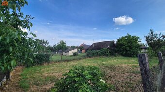 Pôvodný rodinný dom na 738 m² pozemku v obci Horná Streda - 3