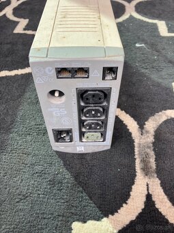 Zalozny zdroj BACK-UPS CS 500 - 3
