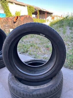 Dobrý deň, predám pneumatiky Značka: MICHELIN Rozmer: 215/45 - 3