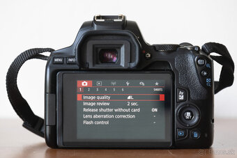 CANON 250D - 3