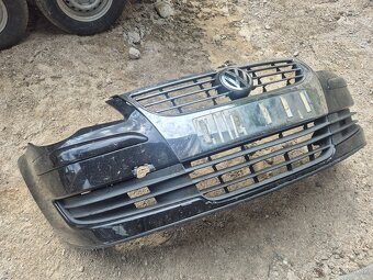 Predám predný nárazník na Volkswagen Touran mk2 2006-2012 - 3