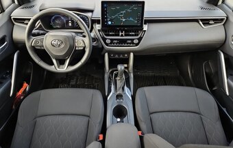Toyota Corolla Cross Style, 2.0HEV, 145 kW, AWD (4x4) - 3