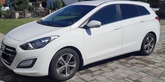 Hyundai i30 CW 1.6 CRDi 81kW r. 2017 - 3