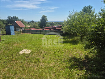 Pozemok s drevenou chatkou v chatárskej oblasti Sečovce - 3
