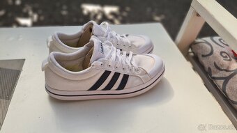 Adidas 45 1/3  UK 10,5 - 3