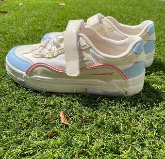 Detské tenisky značky Sprandi - 3