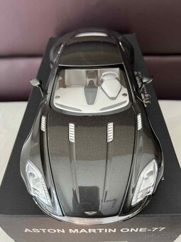 1:18 Autoart, Aston Martin - 3