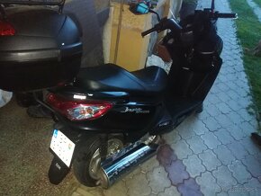 Maxi scooter Sym 125 - 3