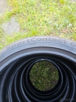 255/40 R20 - 3