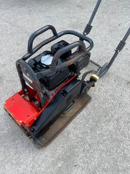 Vibračná doska BOMAG - 3