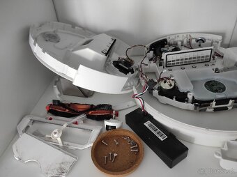 Predám Xiaomi Mi robot vacuum-mop P (na ND) - 3
