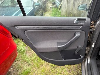 Predam tapacire volkswagen golf 5 - 3