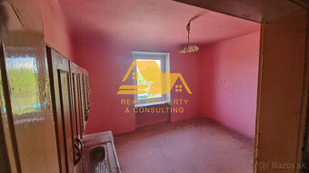 Predám tehlový 2 izbový byt v Štúrove - 3