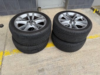 235/45 R17 5x112 - 3