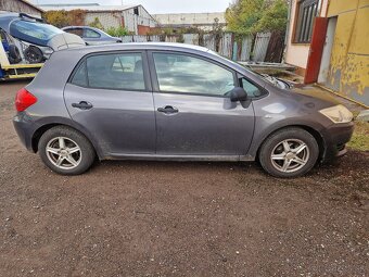 Toyota Auris - 3