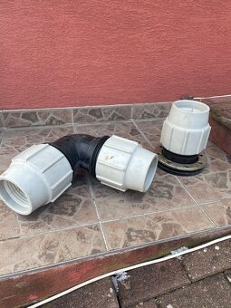 Vodovodné koleno - 3