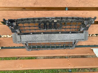 Maska Audi A4 B8 - 3