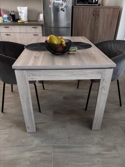 jedálenský stôl - 3