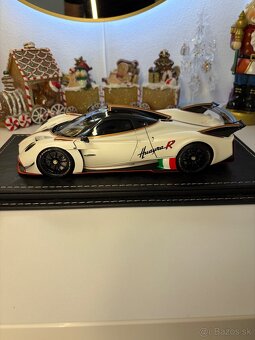 Pagani Huayra R / LCD / 1:18 - 3