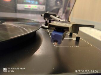 GRAMOZOSILOVAC TESLA NCZ 420 HIFI - 3