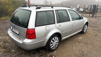 Volkswagen Bora Variant 1.6 16V Comfortline - 3