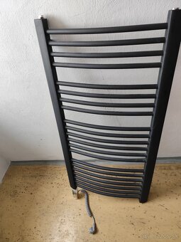 Kúpeľňový elektrický radiator - 3