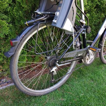 Predám bicykel s detskou sedačkou - 3