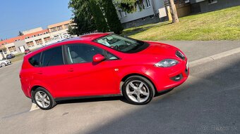 Predám Seat Altea XL 2.0 TDI DSG xenony - 3