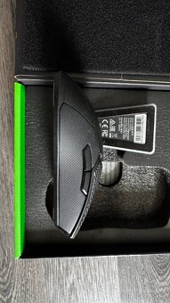 Predám hernú myš Razer viper ultimate - 3