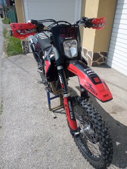 Husqvarna FE350 - 3