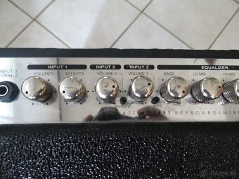 Klavesove 15" kombo KUSTOM KMA100X... - 3
