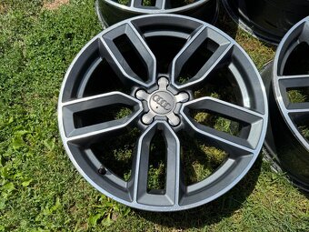 Disky Originál Audi s3 5x112 R18 - 3