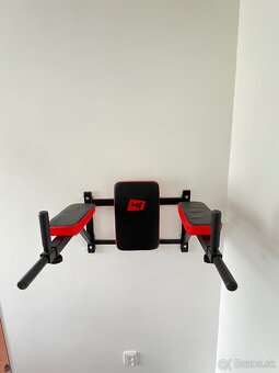 Posilňovacia veža s bicepsovým lanom a Nástenné bradlá - 3
