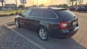 ŠKODA OCTAVIA COMBI 2.0 TDI STYLE DSG - 3