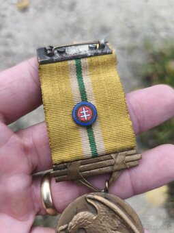 Vyznamenanie Slovenský Štát. Za zásluhy. - 3