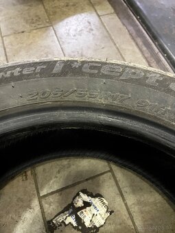Hankook 205/55R17 - 3