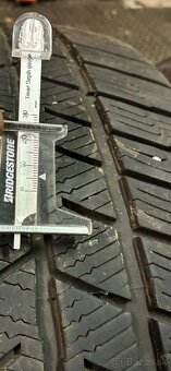 Barum polaris 5 235/40 r19 DOT 10/20 - 3